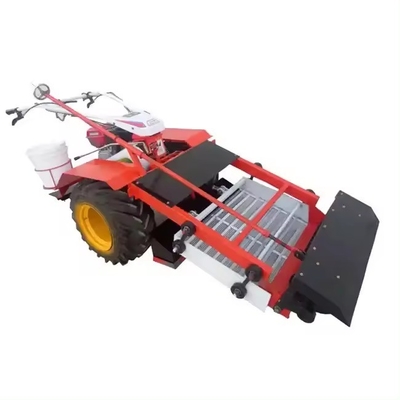 Een machine voor het schoonmaken van zand op het strand met een gewicht van 800 kg